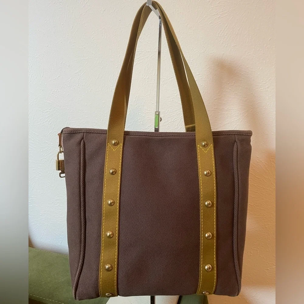 Louis Vuitton Antigua Cabas Brun Canvas Inventeur Tote w/ Lock and Key/Poignet